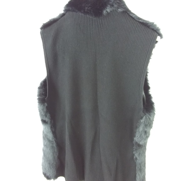 Foxcroft NYC Vest Faux Fur Material Back -1 - Picture 4 of 5